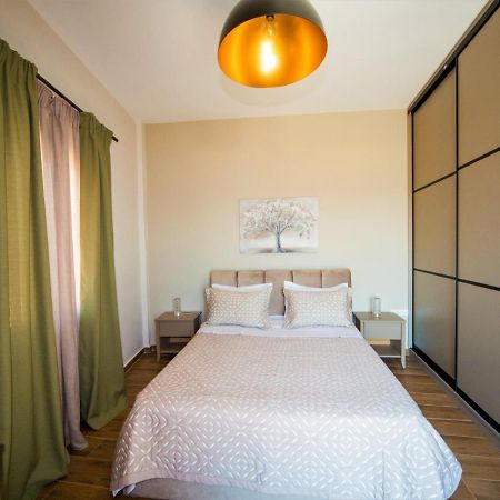 Syrene Luxury Suites 에르무폴리 외부 사진
