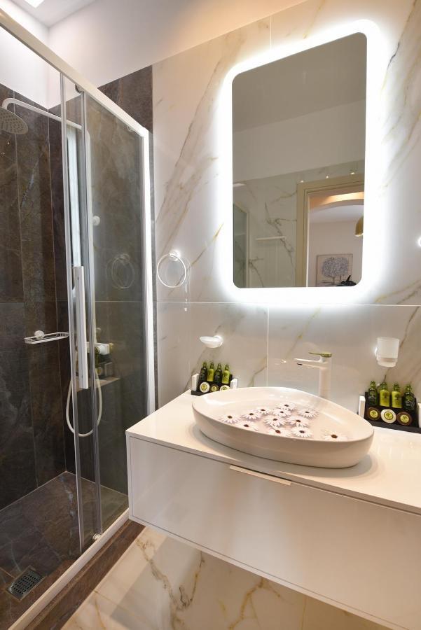 Syrene Luxury Suites 에르무폴리 외부 사진