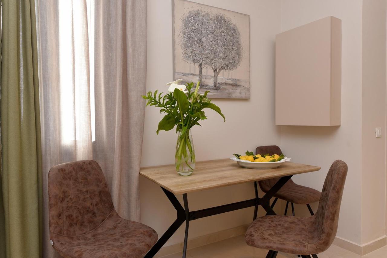 Syrene Luxury Suites 에르무폴리 외부 사진